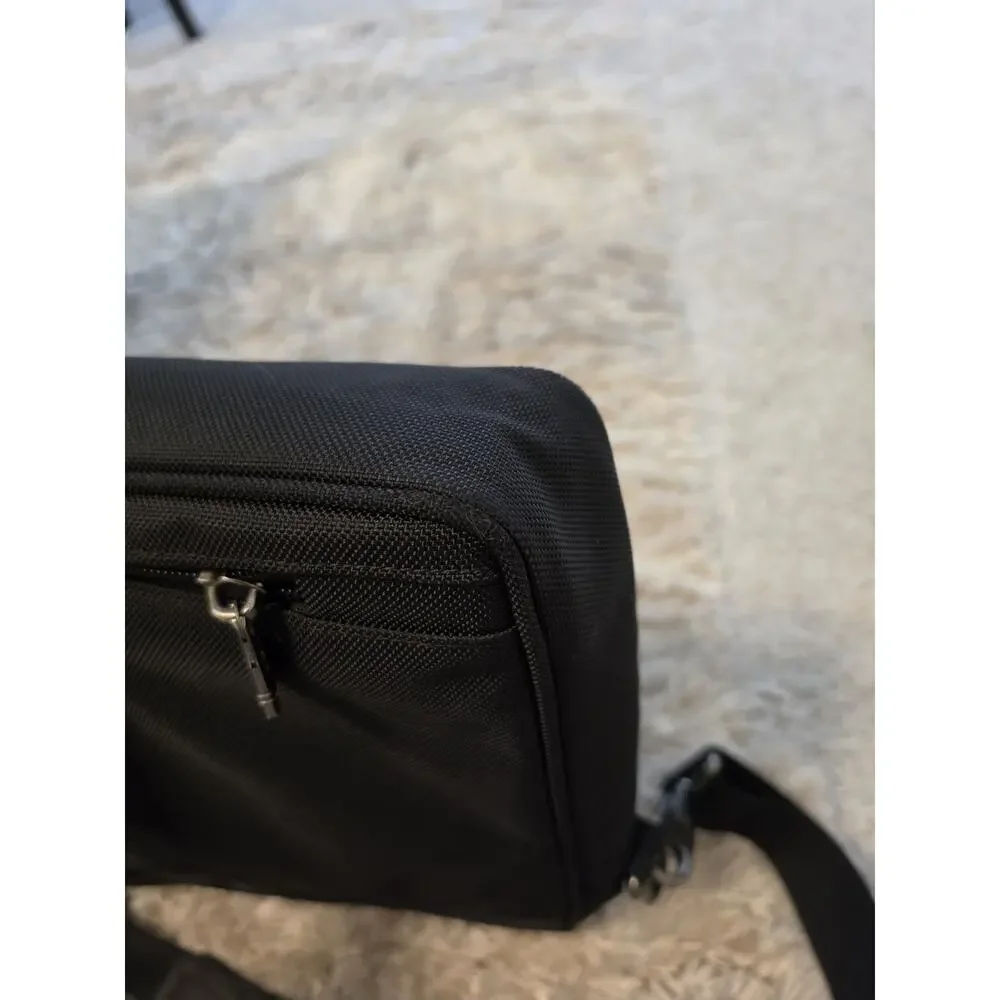 Tumi Men’s Black Ballistic Nylon Zipper Closure Briefcase 2 Way Laptop Bag